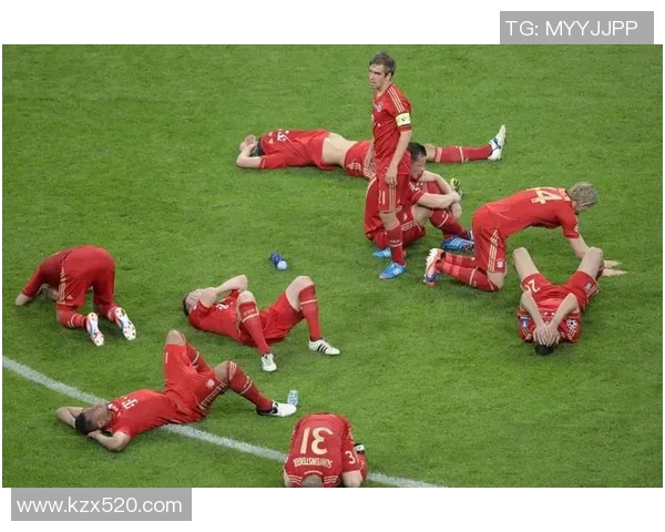 足球艺术的魅力探索从经典到现代的绘画作品全景展示